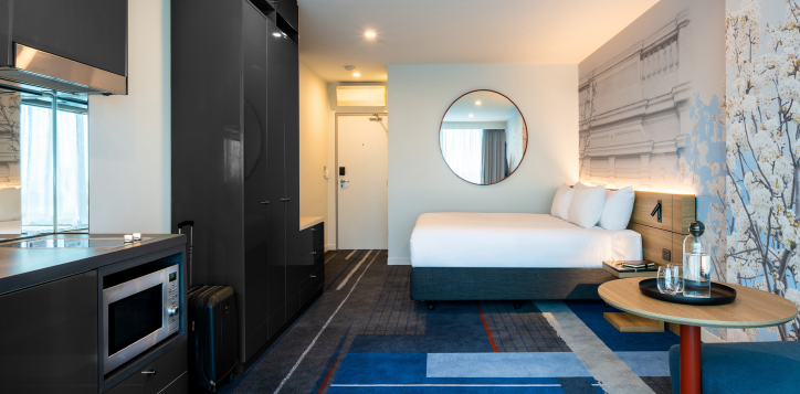 novotel-melbourne-preston_studio-king_room_1920-x-1080