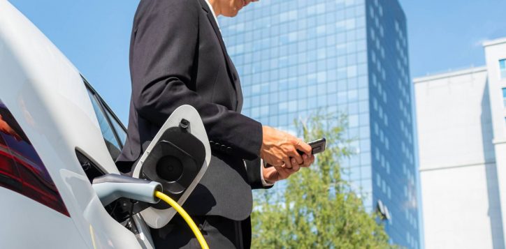 u-charge-while-e-charge-2